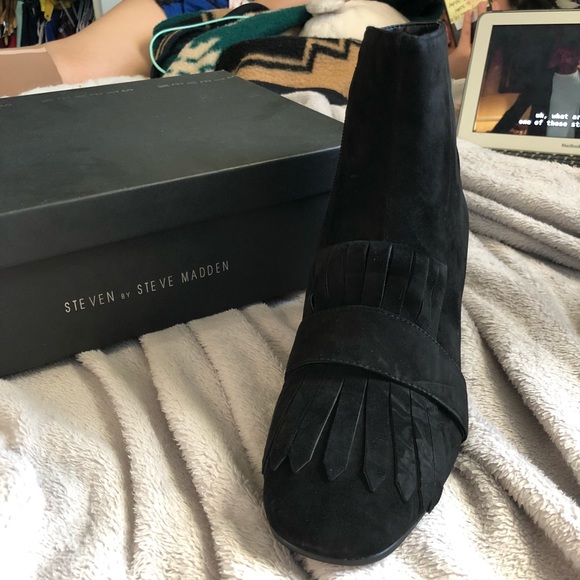 Steve Madden Shooter Kiltie Booties - Picture 3 of 8